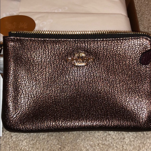 Coach wristlet oxblood/bronze color. Brand new!! - Picture 2 of 6